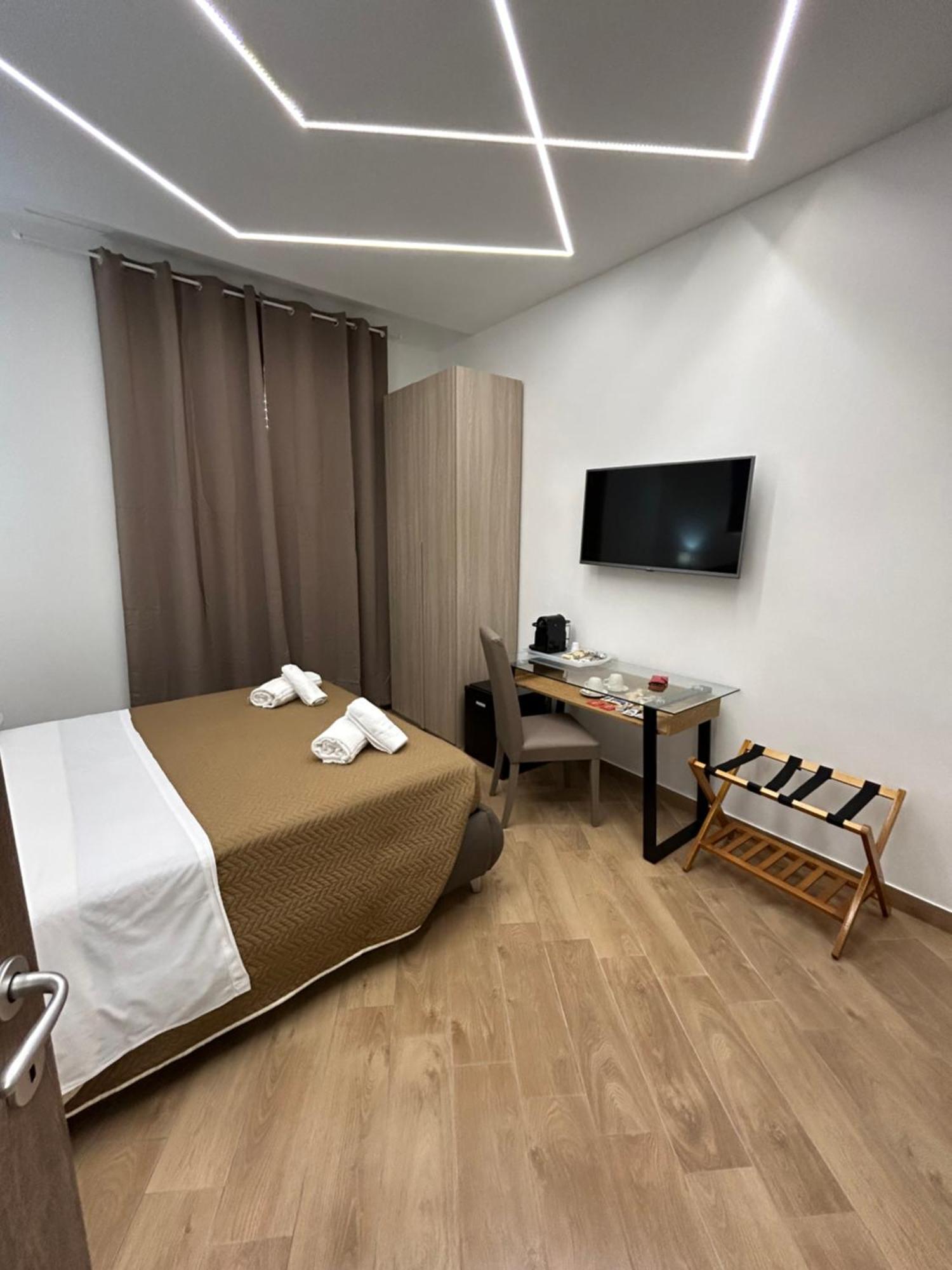 Grimaldi Comfort Guest House Exteriér fotografie