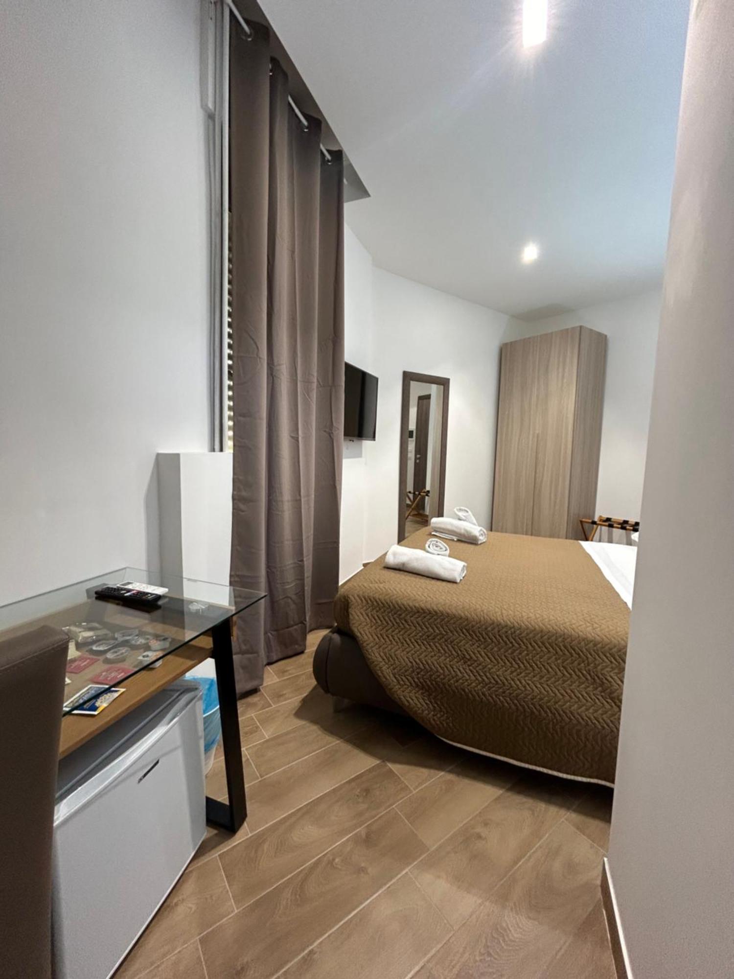 Grimaldi Comfort Guest House Exteriér fotografie