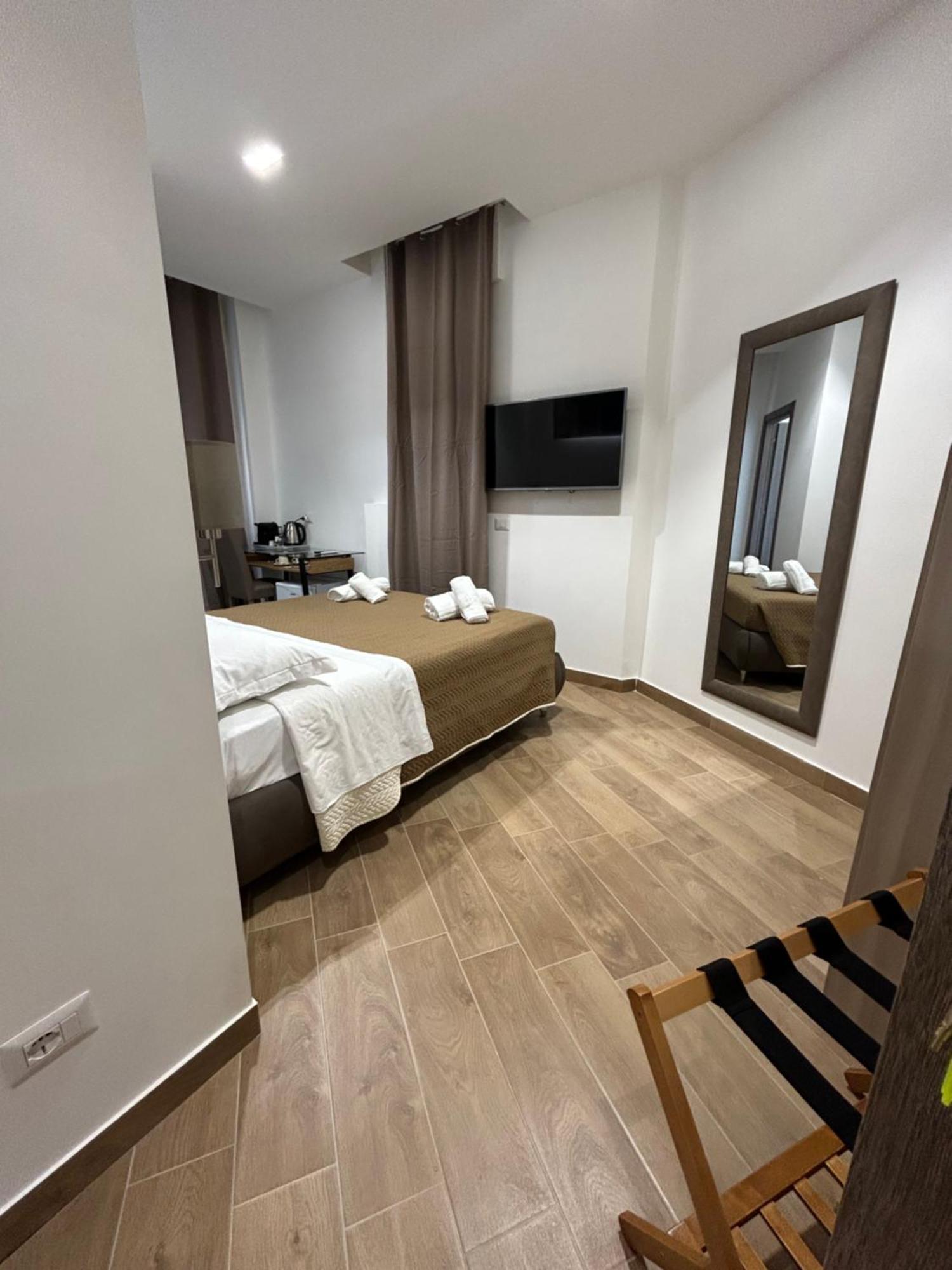 Grimaldi Comfort Guest House Exteriér fotografie